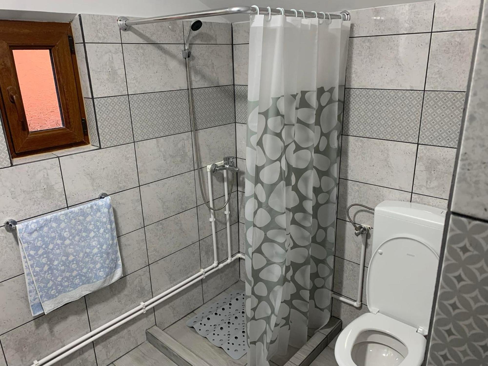 Biro Vendeghaz Hotell Sòvàrad Exteriör bild