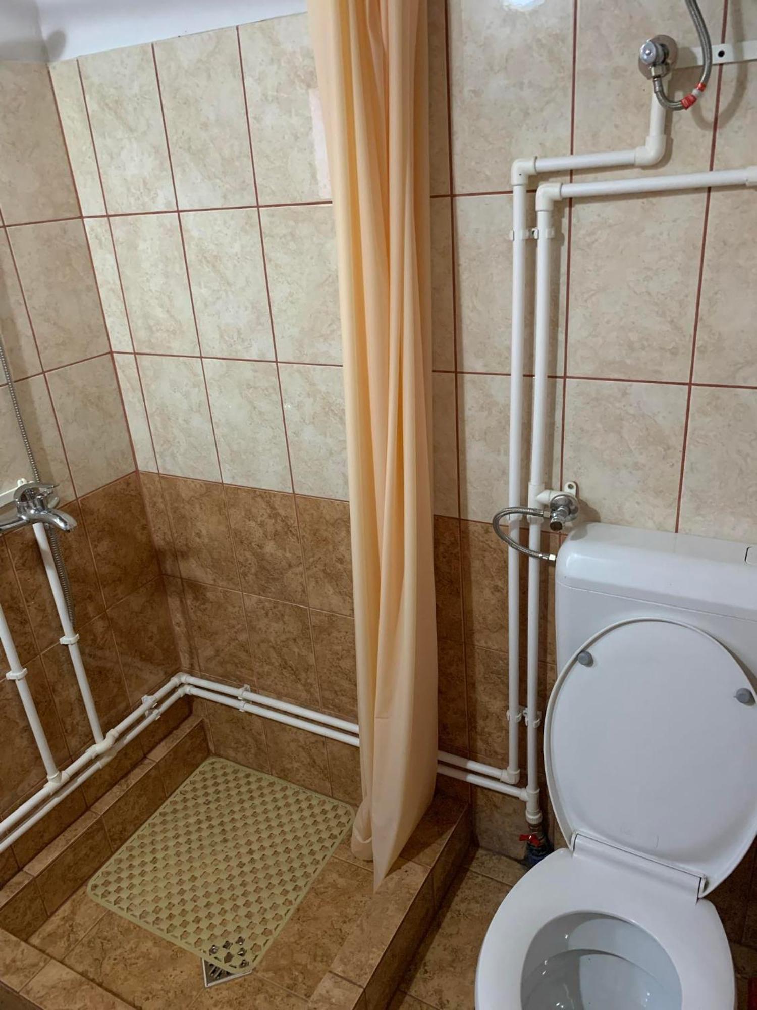 Biro Vendeghaz Hotell Sòvàrad Exteriör bild
