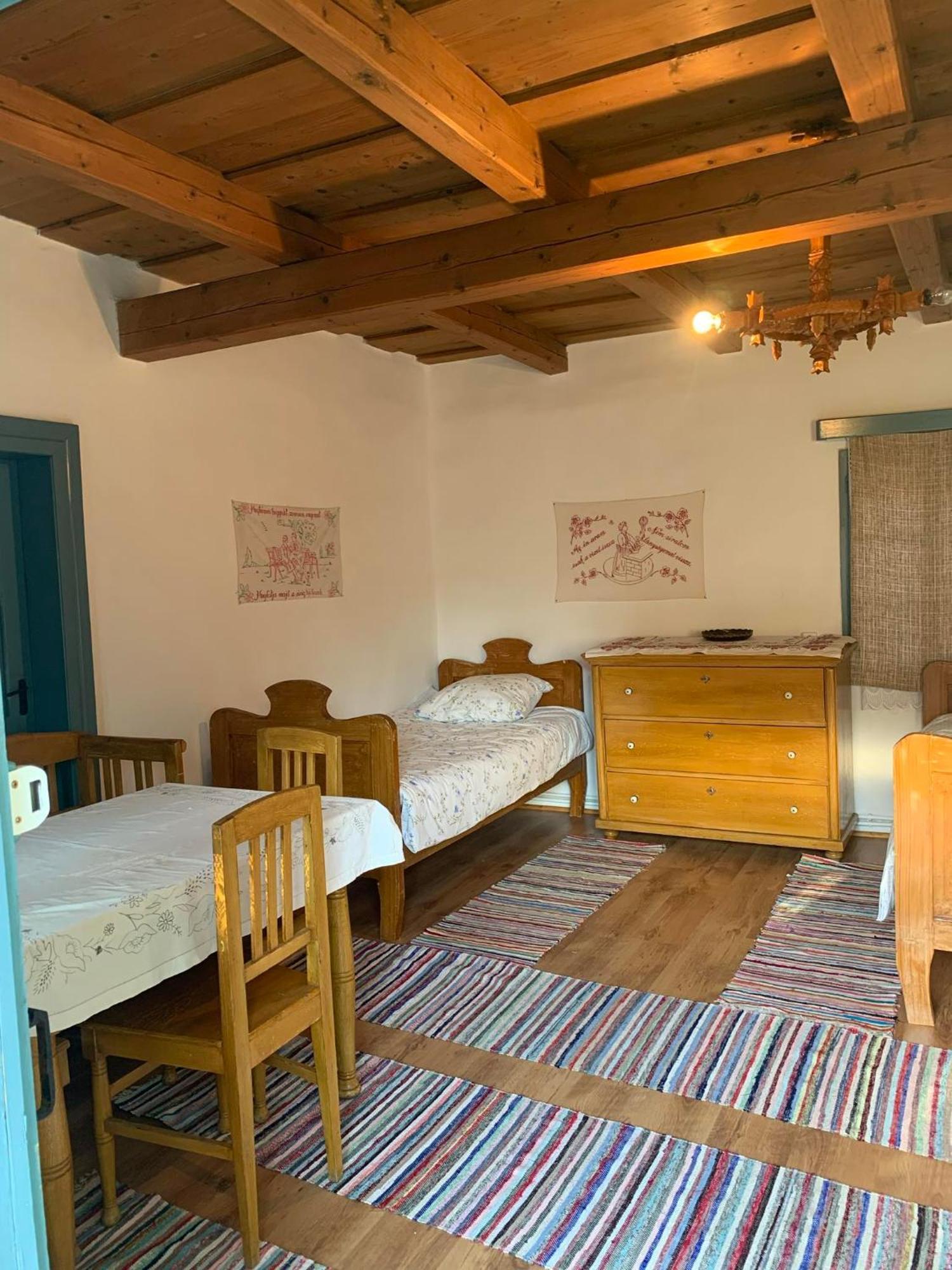 Biro Vendeghaz Hotell Sòvàrad Exteriör bild
